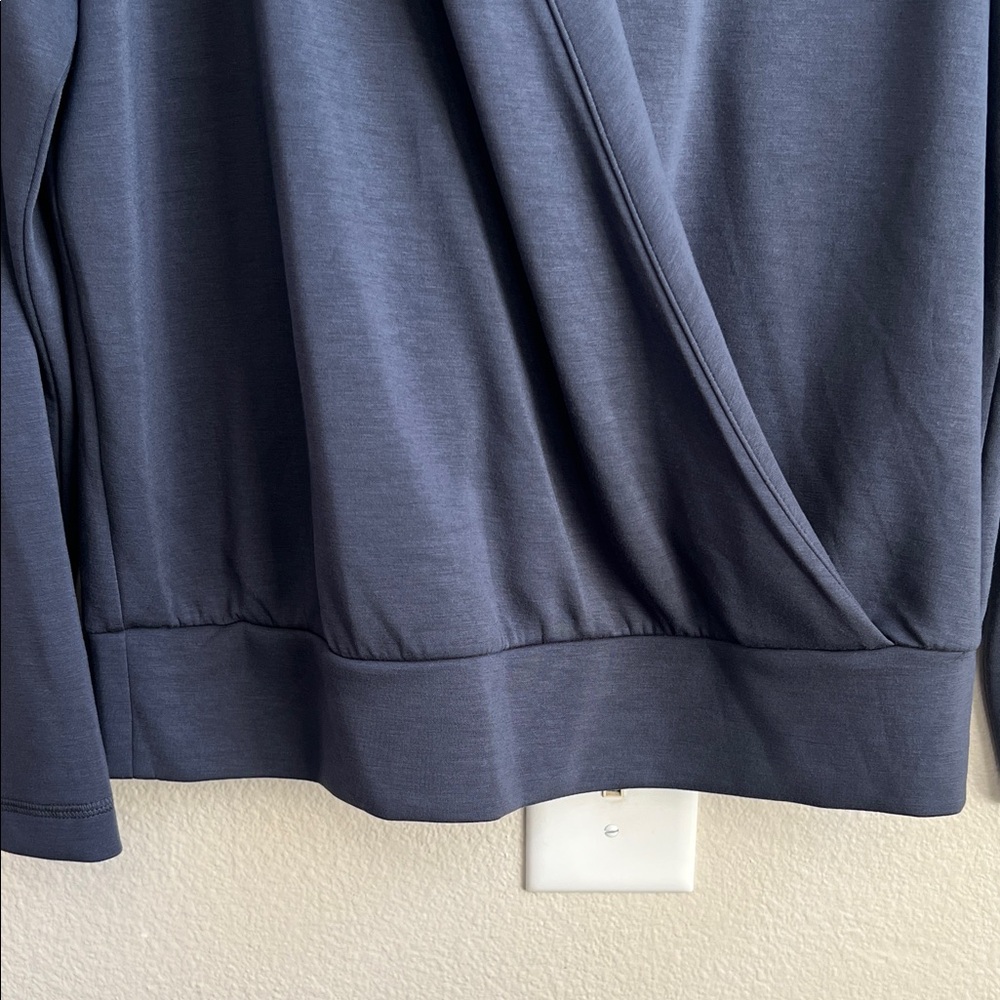 J. Jill Women's Navy Blouse - Picture 6 of 9
